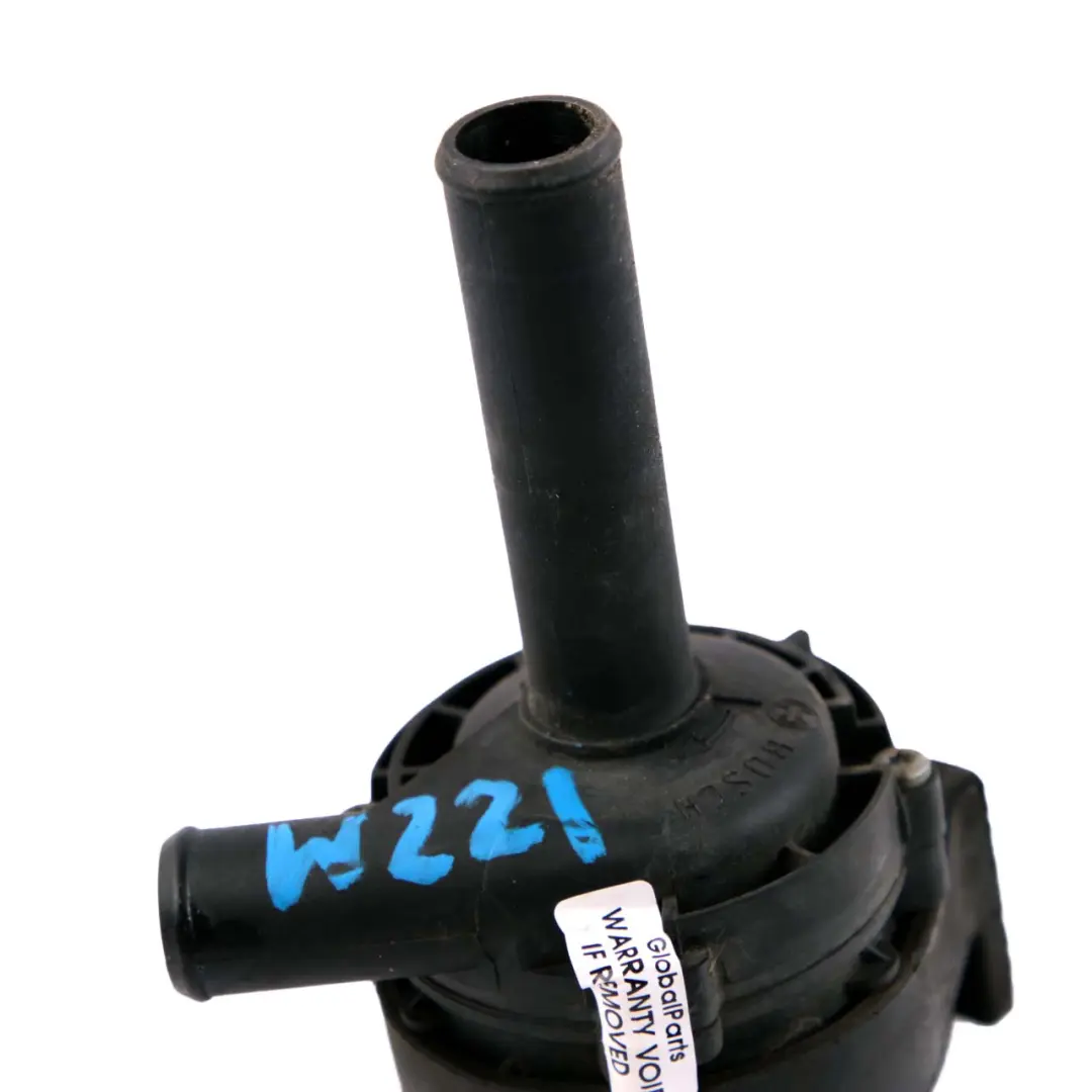 Pompa Acqua Refrigerante Ausiliaria Supplementare per Mercedes W221 con numero di parte A2218300014 Mercedes W221 Pompa Acqua Refrigerante Ausiliaria Supplementare - SKU A2218300014 - Numero di parte A2218300014