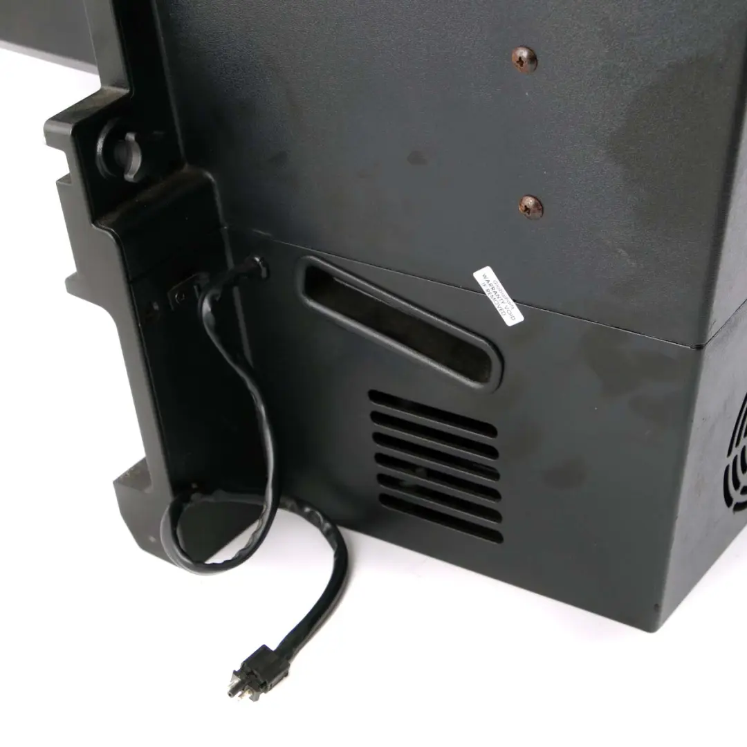 Mercedes-Benz S W221 Rear Seat Bench Refrigerator Fridge Coolbox to with Part number A2218300060 Mercedes-Benz S W221 Rear Seat Bench Refrigerator Fridge Coolbox - SKU A2218300060 - Part number A2218300060