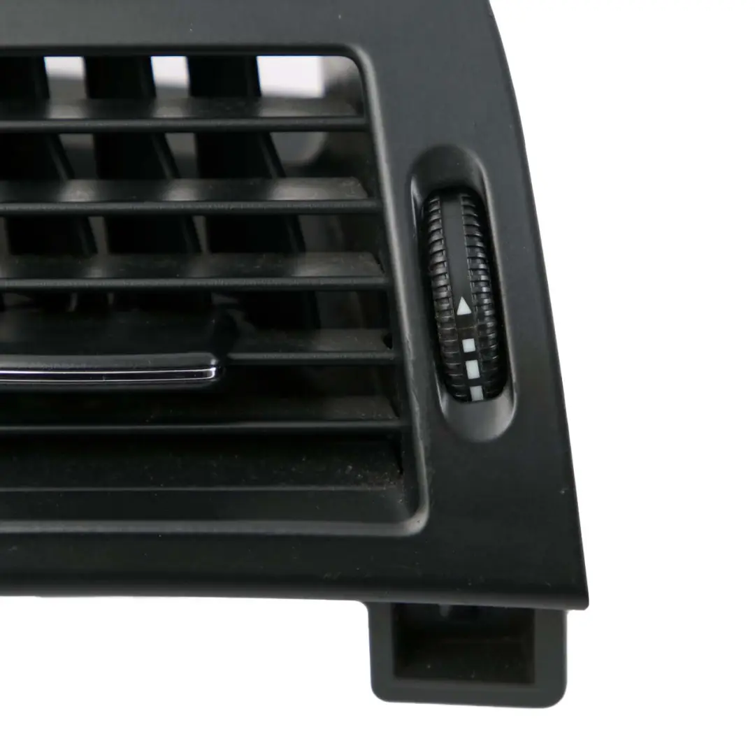 Armaturenbrett vordere Entlüftungsdüse links für Mercedes W221 mit Teilenummer A2218300154 Mercedes W221 Armaturenbrett vordere Entlüftungsdüse links - SKU A2218300154 - Teilenummer A2218300154