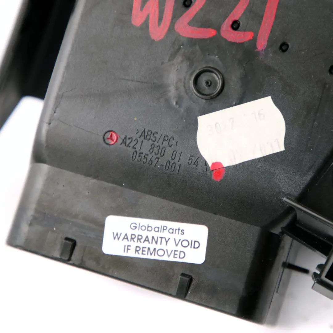 Armaturenbrett vordere Entlüftungsdüse links für Mercedes W221 mit Teilenummer A2218300154 Mercedes W221 Armaturenbrett vordere Entlüftungsdüse links - SKU A2218300154 - Teilenummer A2218300154