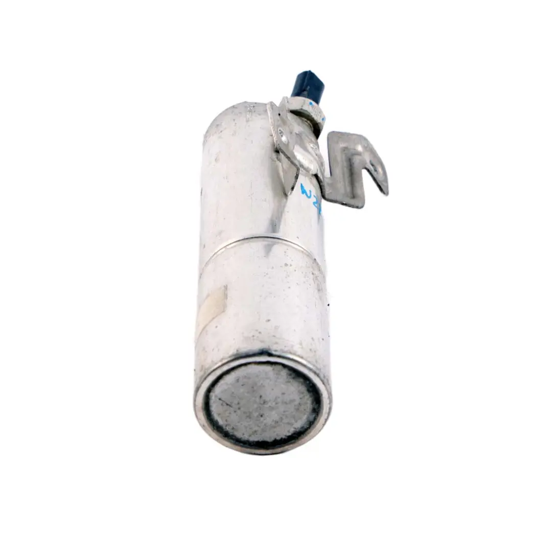 Climatisation Sonde de pression de réservoir de déshydratant pour Mercedes W221 à propos du numéro de pièce A2218300283 Mercedes W221 Climatisation Sonde de pression de réservoir de déshydratant - SKU A2218300283 - Numéro de pièce A2218300283