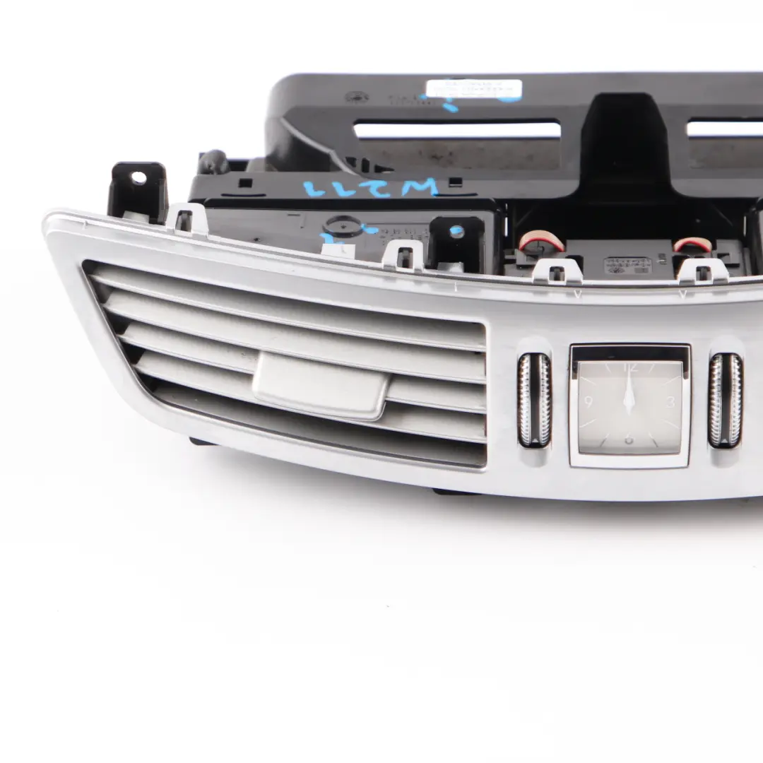 Armaturenbrett Mitte Luft Belüftung Düse Grill A2218300954 für Mercedes W221 mit Teilenummer A2218300554 Mercedes W221 Armaturenbrett Mitte Luft Belüftung Düse Grill A2218300954 - SKU A2218300554-1 - Teilenummer A2218300554