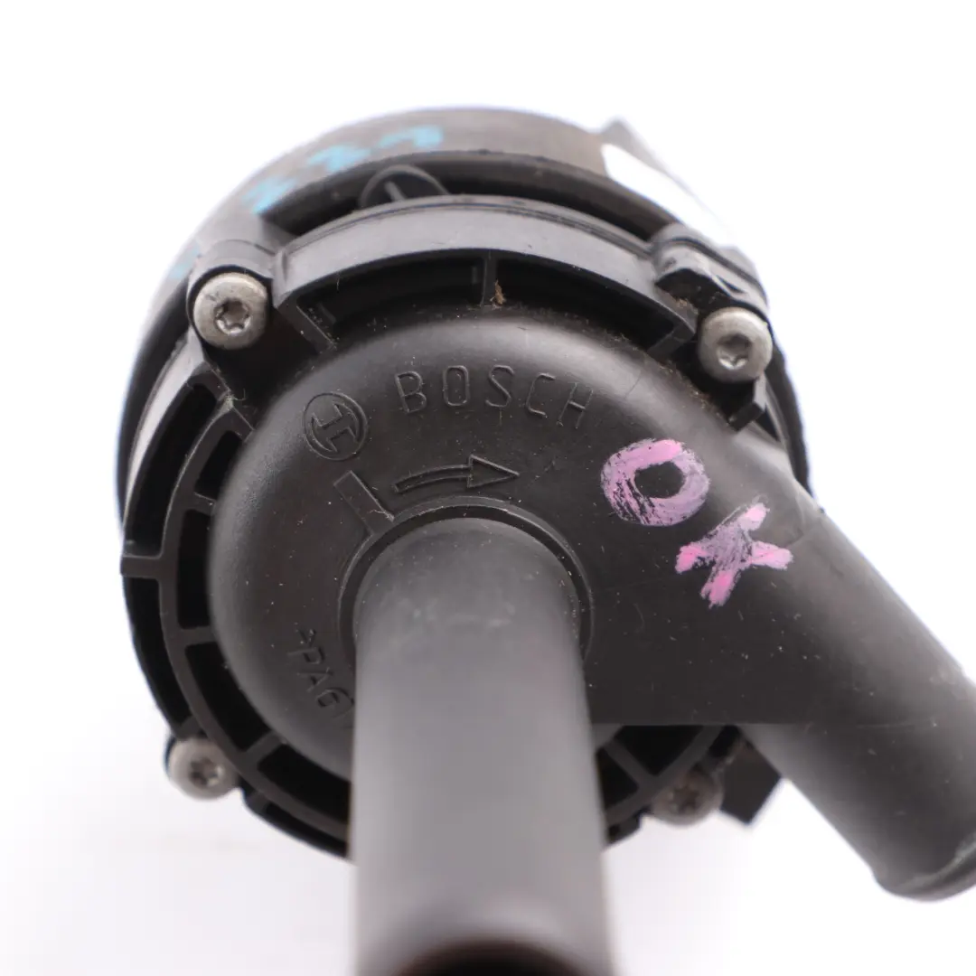 Mercedes W216 W221 Pompe refroidissement auxiliaire - SKU A2218350164 - Numéro de pièce A2218350164