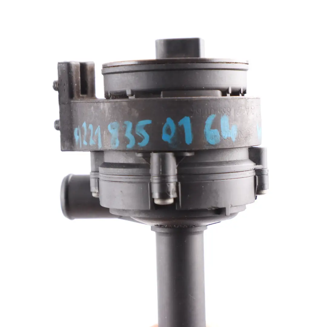 W216 W221 Pompe refroidissement auxiliaire pour Mercedes à propos du numéro de pièce A2218350164 Mercedes W216 W221 Pompe refroidissement auxiliaire - SKU A2218350164 - Numéro de pièce A2218350164