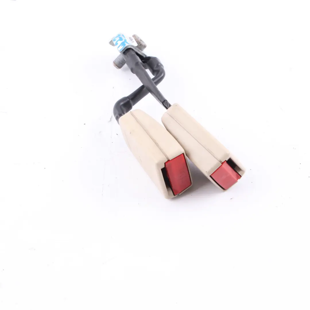 Belt Buckle Rear Middle Centre Right O/S Beige to Mercedes W221 Seat with Part number A2218600269 Mercedes W221 Seat Belt Buckle Rear Middle Centre Right O/S Beige - SKU A2218600269 - Part number A2218600269