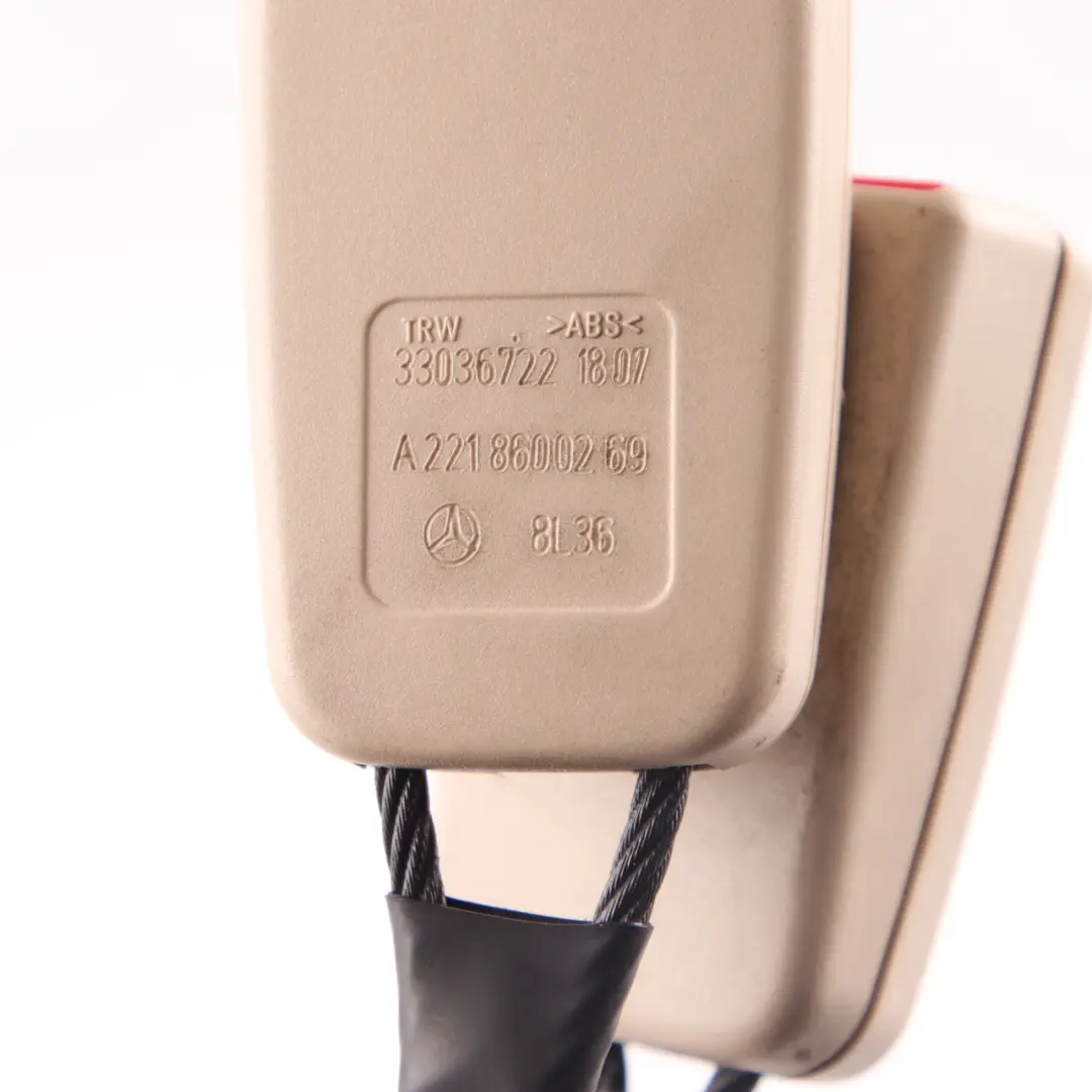 Belt Buckle Rear Middle Centre Right O/S Beige to Mercedes W221 Seat with Part number A2218600269 Mercedes W221 Seat Belt Buckle Rear Middle Centre Right O/S Beige - SKU A2218600269 - Part number A2218600269