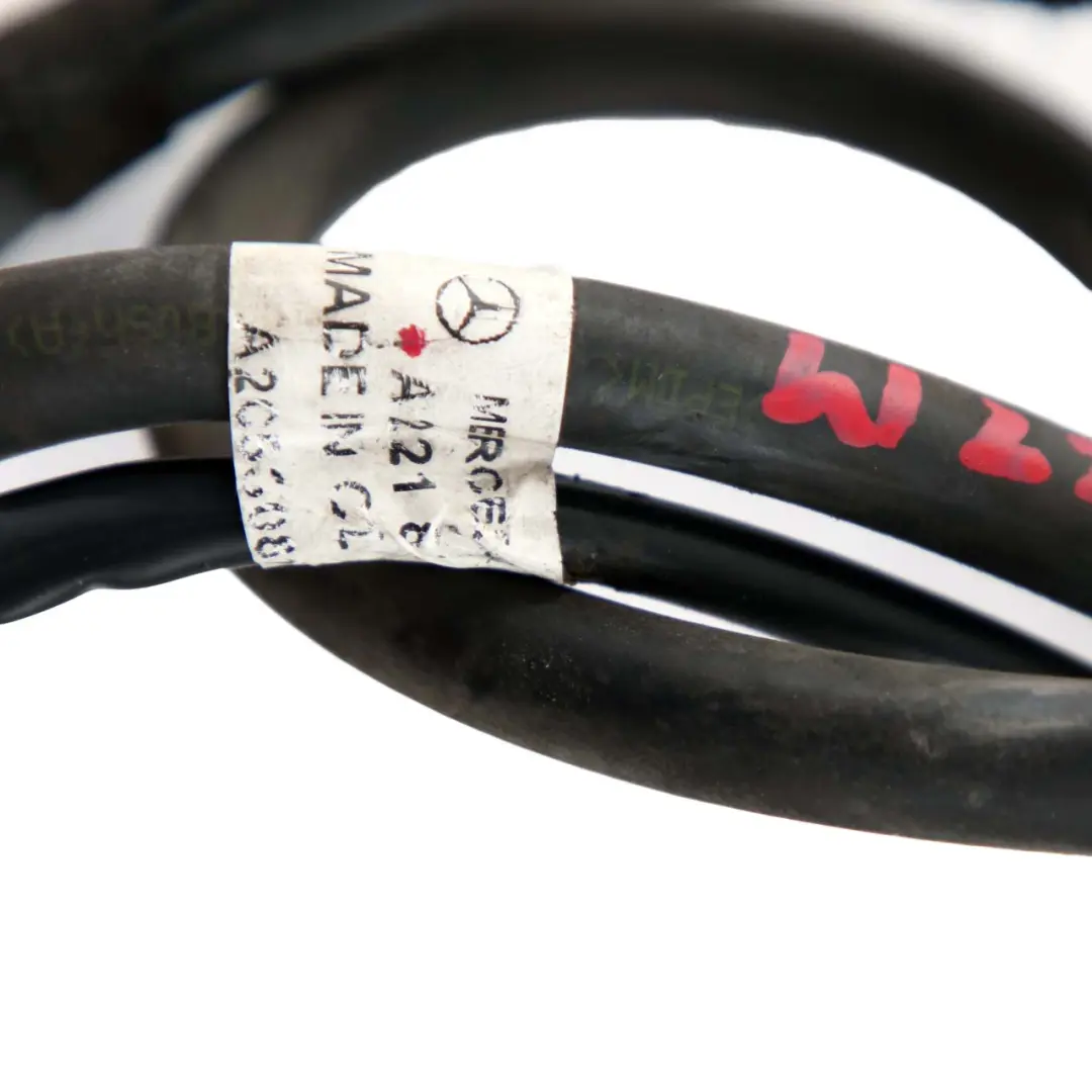 Parabrezza Pulizia Lavaggio Tubo Flessibile Riscaldato Ugelli Set per Mercedes W221 con numero di parte A2218600292 Mercedes W221 Parabrezza Pulizia Lavaggio Tubo Flessibile Riscaldato Ugelli Set - SKU A2218600292 - Numero di parte A2218600292