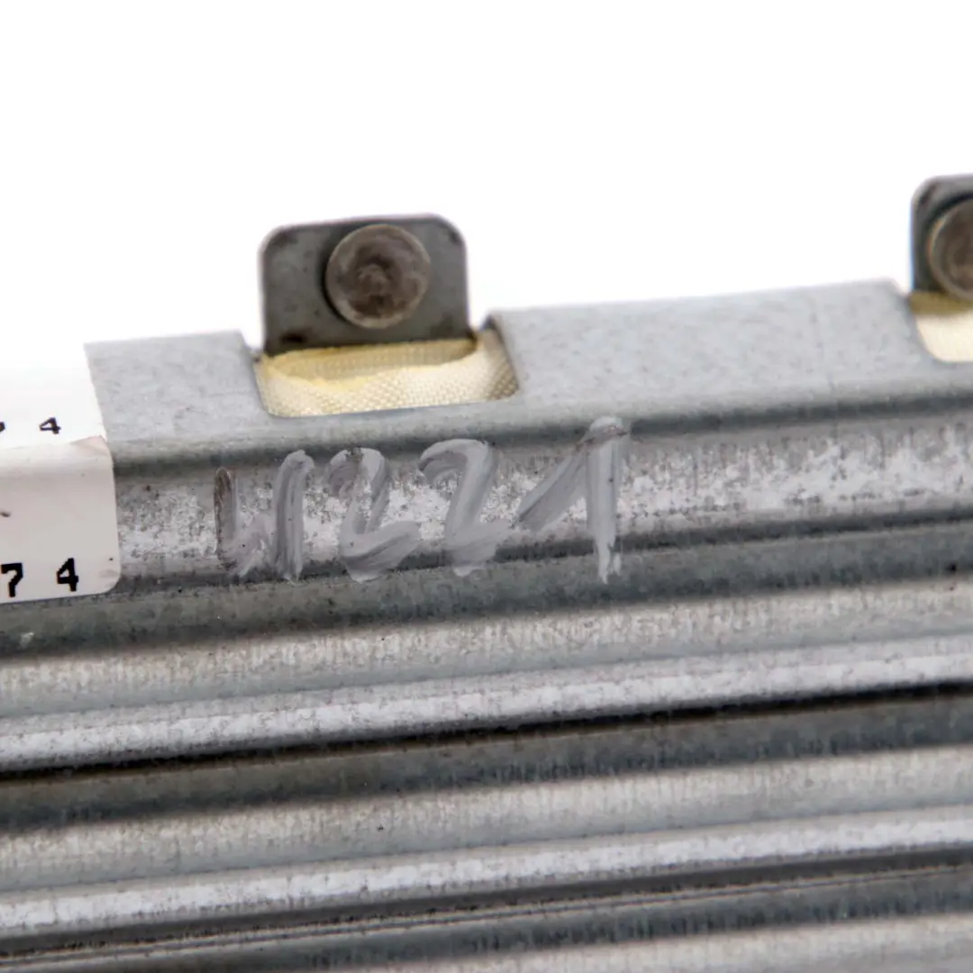 Mercedes-Benz Classe S W221 Airbag épaule arrière droite pour à propos du numéro de pièce A2218600605 Mercedes-Benz Classe S W221 Airbag épaule arrière droite - SKU A2218600605 - Numéro de pièce A2218600605