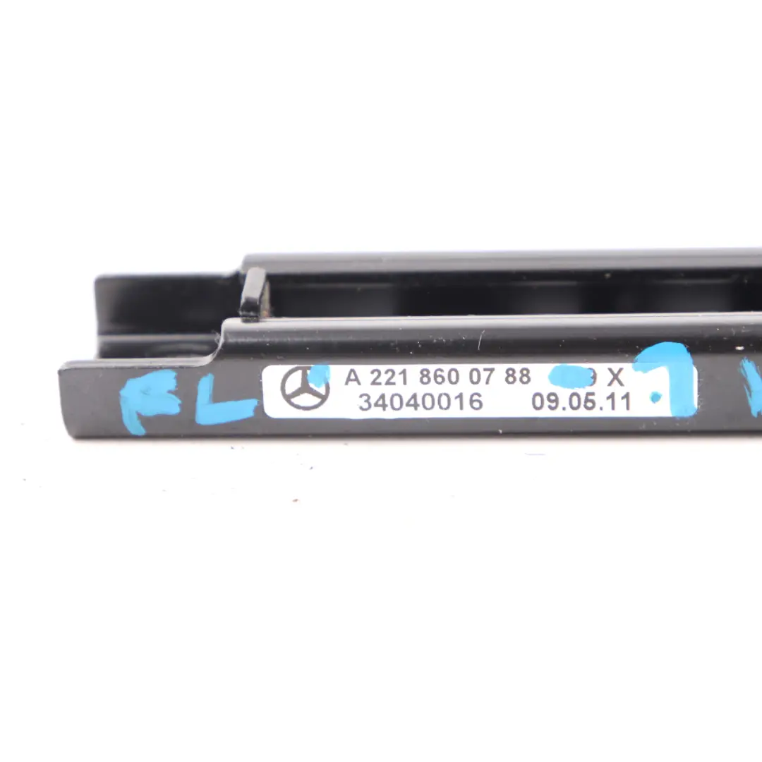 Mercedes-Benz CLK W208 C208 Vorne Links Rechts Gurtversteller A2088600388 für mit Teilenummer A2218600788 Mercedes-Benz CLK W208 C208 Vorne Links Rechts Gurtversteller A2088600388 - SKU A2218600788-1 - Teilenummer A2218600788