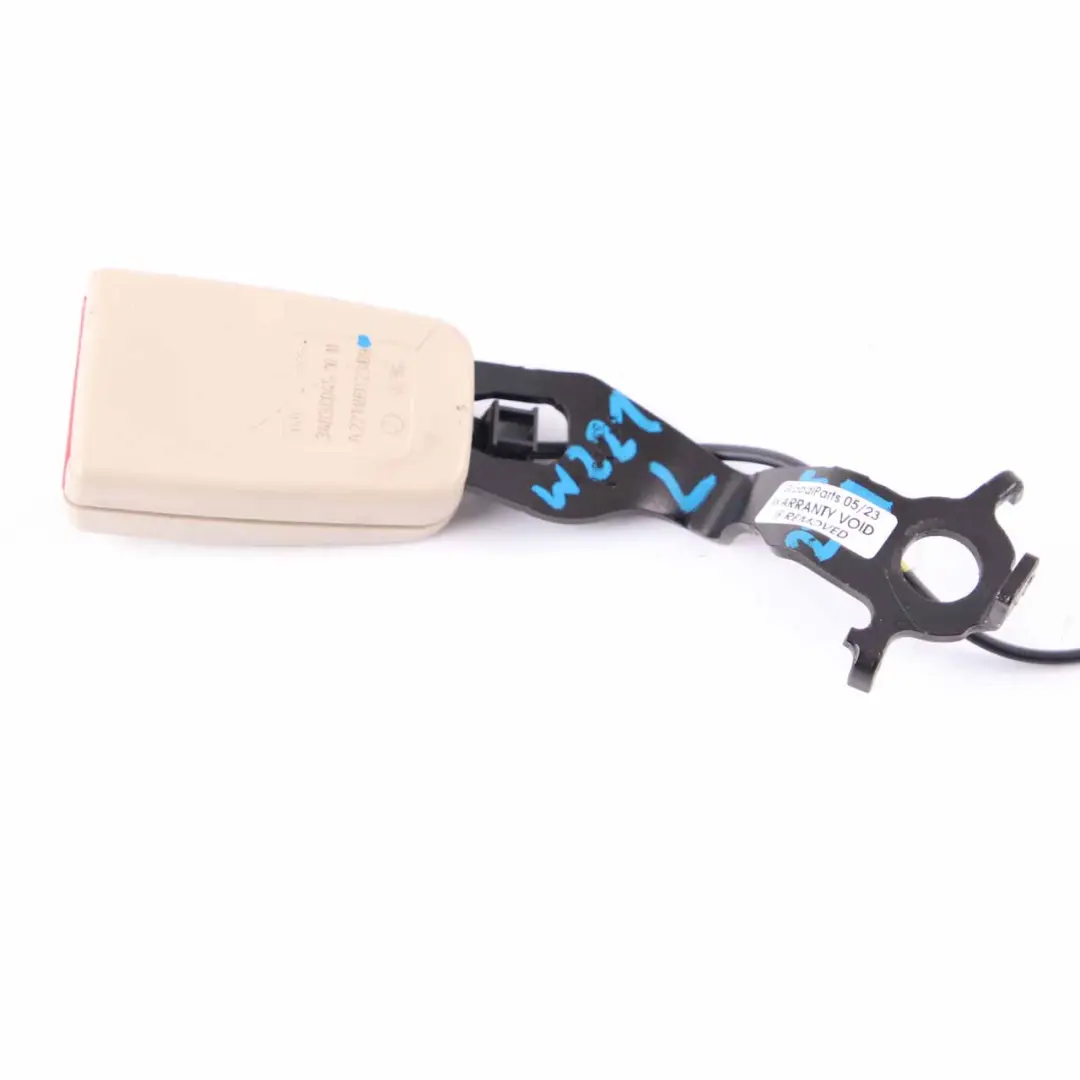 Buckle Mercedes W221 Beige Tensioner Belt Rear Left N/S to Seat with Part number A2218602369 Seat Buckle Mercedes W221 Beige Tensioner Belt Rear Left N/S - SKU A2218602369 - Part number A2218602369