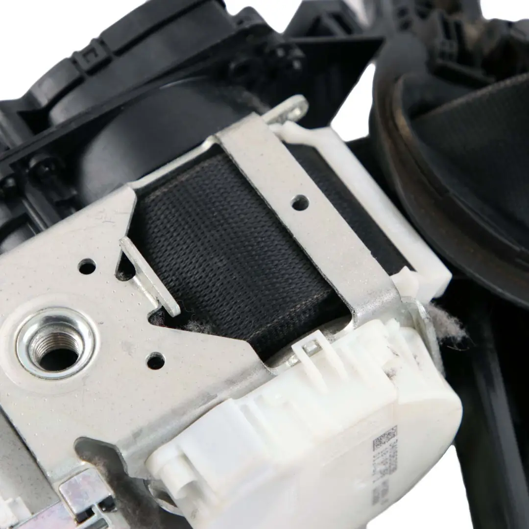 Mercedes-Benz S-Class W221 Front Right O/S Seat Belt Black to with Part number A2218609885 Mercedes-Benz S-Class W221 Front Right O/S Seat Belt Black - SKU A2218609885 - Part number A2218609885