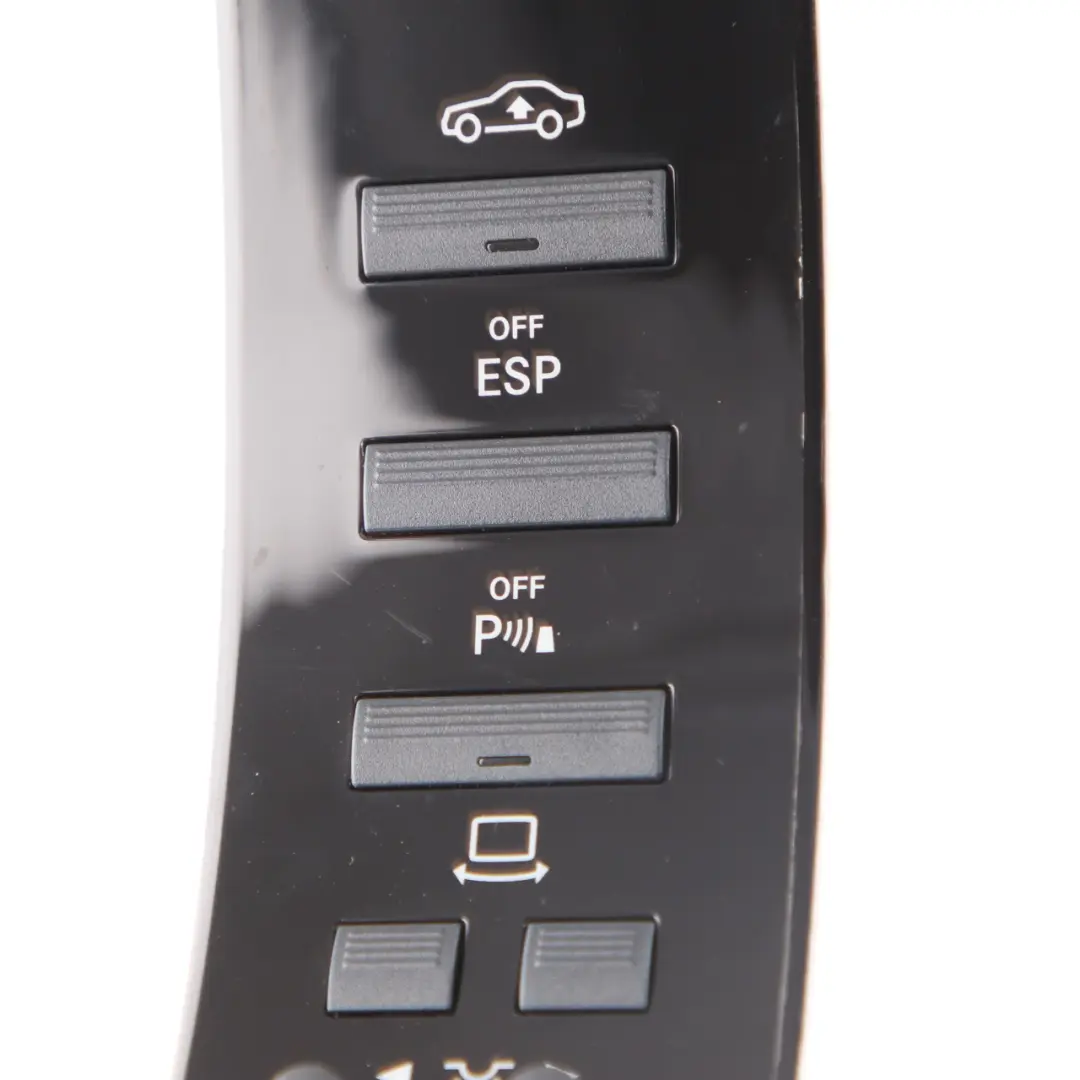 Przełącznik Przyciski ESP Zawieszenie Parktronic do Mercedes W221 o numerze A2218701558 Mercedes W221 Przełącznik Przyciski ESP Zawieszenie Parktronic - SKU A2218701558 - Numer Części A2218701558