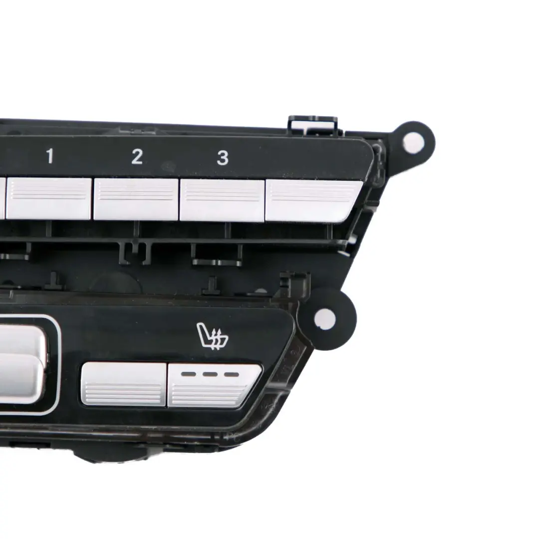 Unità controllo interruttore sedile anteriore sinistro per Mercedes W221 con numero di parte A2218702079 Mercedes W221 Unità controllo interruttore sedile anteriore sinistro - SKU A2218702079 - Numero di parte A2218702079