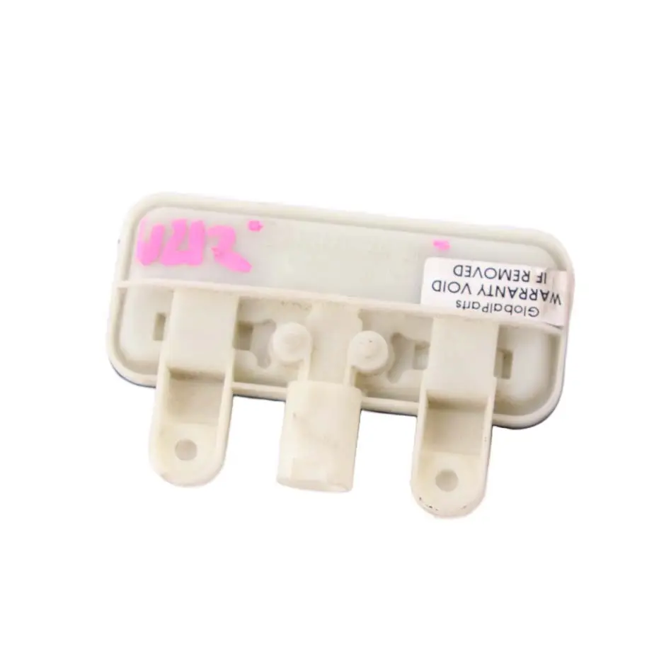 Commutateur Hayon Bouton Poussoir Couvercle Coffre pour Mercedes W204 W212 à propos du numéro de pièce A2218702410 Mercedes W204 W212 Commutateur Hayon Bouton Poussoir Couvercle Coffre - SKU A2218702410 - Numéro de pièce A2218702410