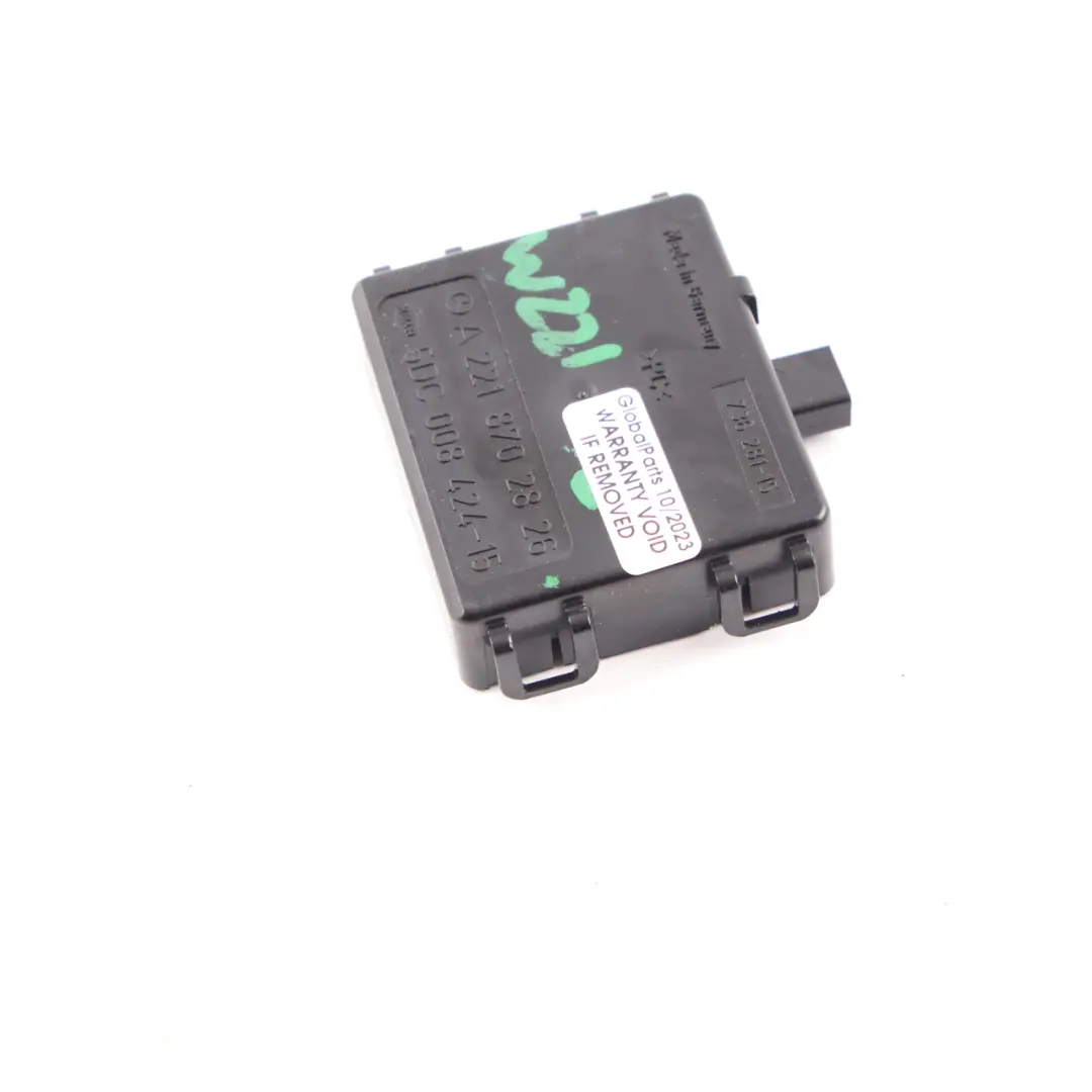 Windschutzscheibe Regensensor Steuermodul für Mercedes W203 W209 W221 mit Teilenummer A2218702826 Mercedes W203 W209 W221 Windschutzscheibe Regensensor Steuermodul - SKU A2218702826 - Teilenummer A2218702826