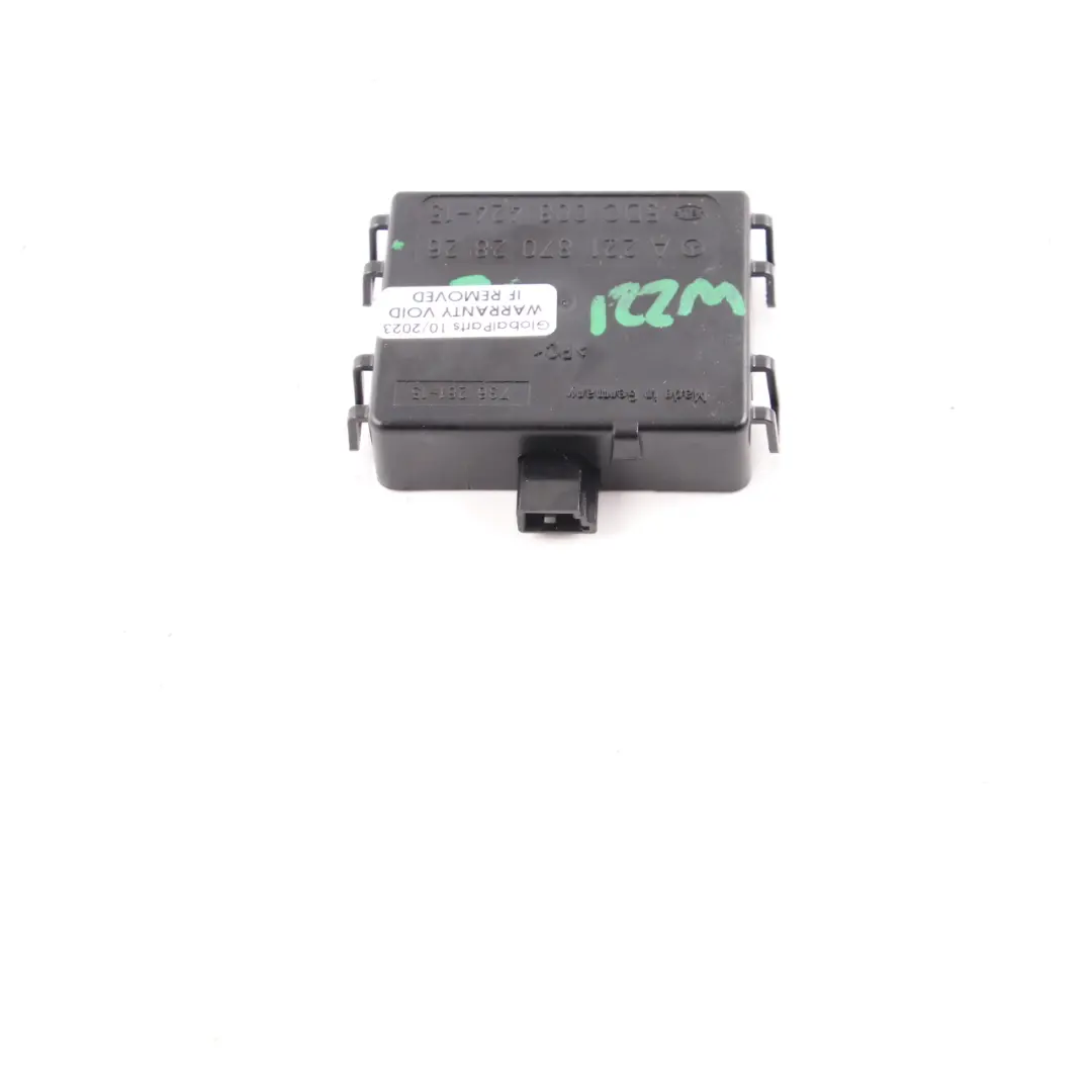 Windschutzscheibe Regensensor Steuermodul für Mercedes W203 W209 W221 mit Teilenummer A2218702826 Mercedes W203 W209 W221 Windschutzscheibe Regensensor Steuermodul - SKU A2218702826 - Teilenummer A2218702826