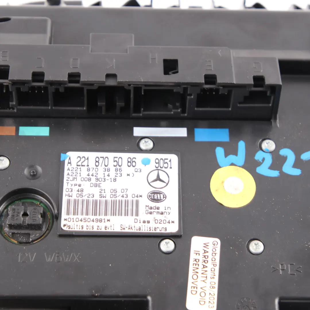 Mercedes W221 Tetto Anteriore Interno Unità Luce Di Lettura Nero - SKU A2218705086 - Numero di parte A2218705086