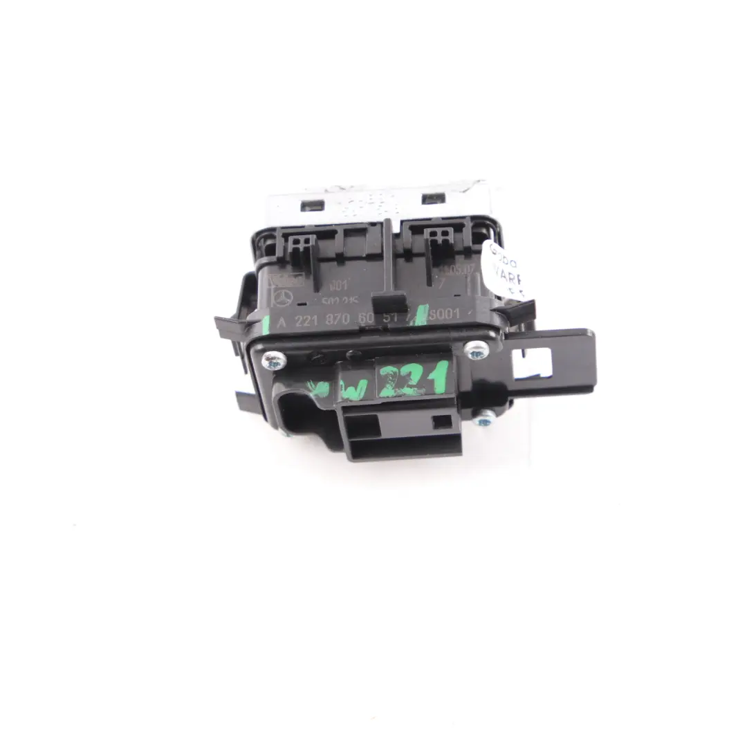 Mercedes W221 Lève-vitre arrière avant Bouton commande - SKU A2218706051 - Numéro de pièce A2218706051