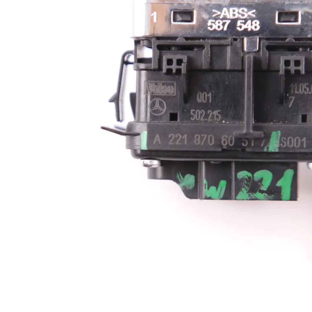 Mercedes W221 Lève-vitre arrière avant Bouton commande - SKU A2218706051 - Numéro de pièce A2218706051