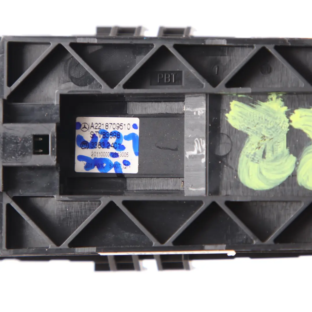 Interruptor Elevalunas Trasero Derecho Izquierdo para Mercedes W221 con número de pieza A2218709510 Mercedes W221 Interruptor Elevalunas Trasero Derecho Izquierdo - SKU A2218709510 - Número de pieza A2218709510