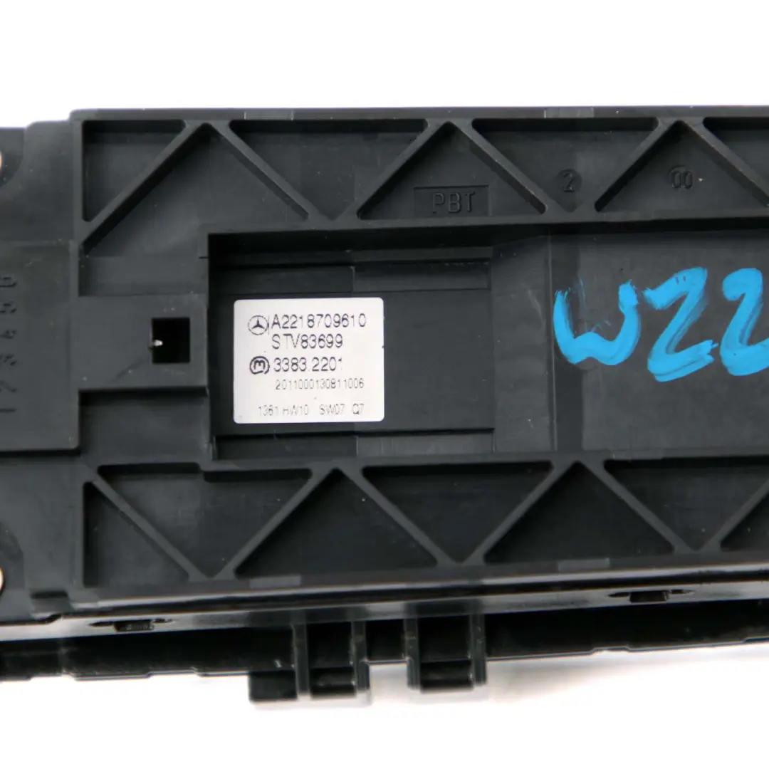 Przełącznik Regulacji Szyby Drzwi Tył Lewy do Mercedes W221 o numerze A2218709610 Mercedes W221 Przełącznik Regulacji Szyby Drzwi Tył Lewy - SKU A2218709610 - Numer Części A2218709610