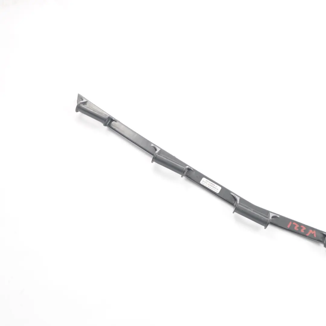 Mercedes W221 parachoques delantero soporte - SKU A2218850036 - Número de pieza A2218850036