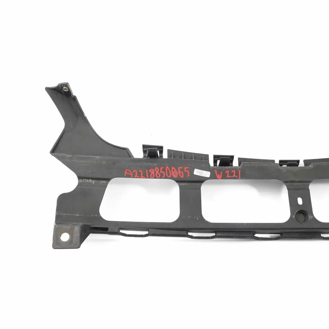 Mercedes W221 parachoques delantero soporte de montaje - SKU A2218850065 - Número de pieza A2218850065