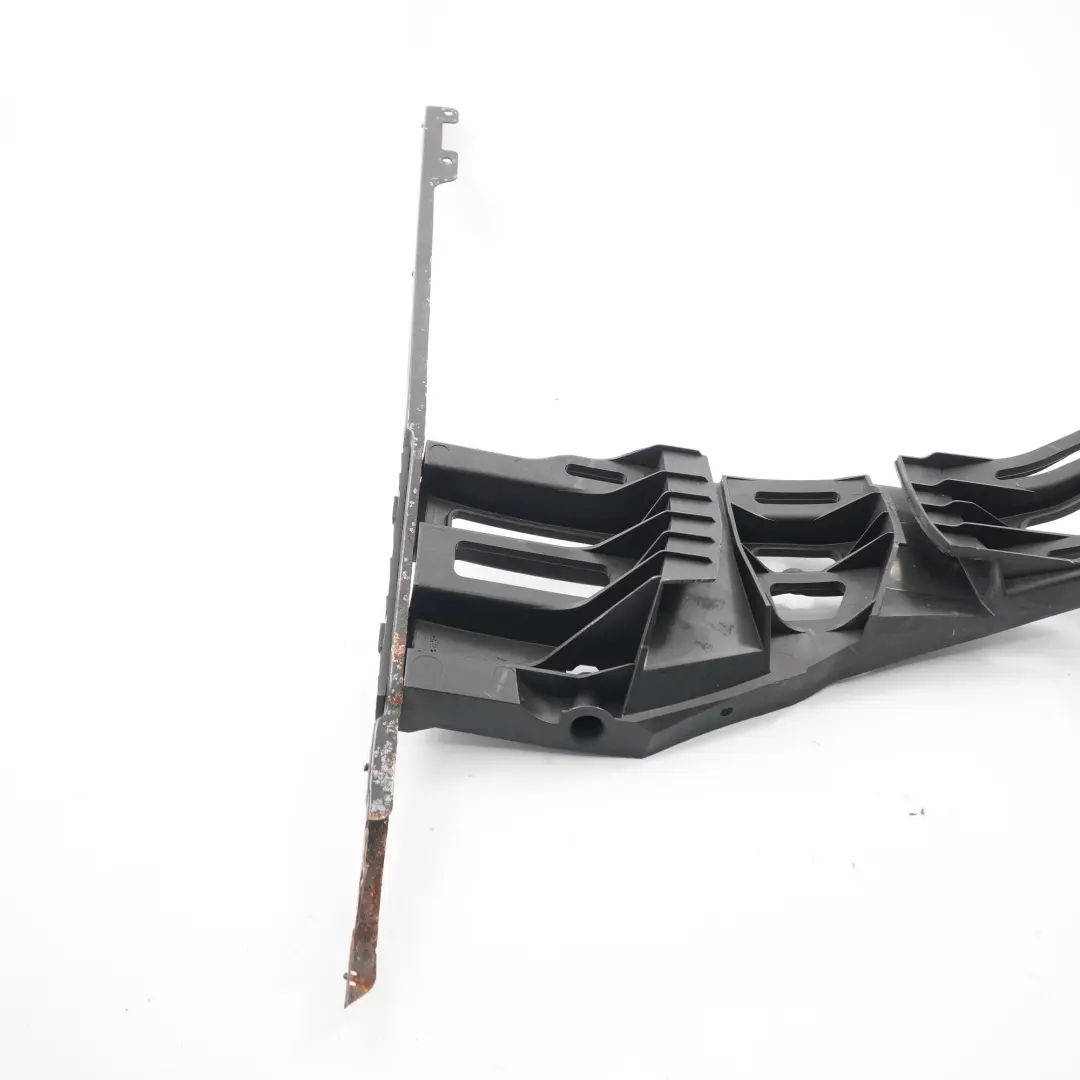 Support de pare-chocs arrière Support guidage Droit pour Mercedes W221 à propos du numéro de pièce A2218850263 Mercedes W221 Support de pare-chocs arrière Support guidage Droit - SKU A2218850263 - Numéro de pièce A2218850263