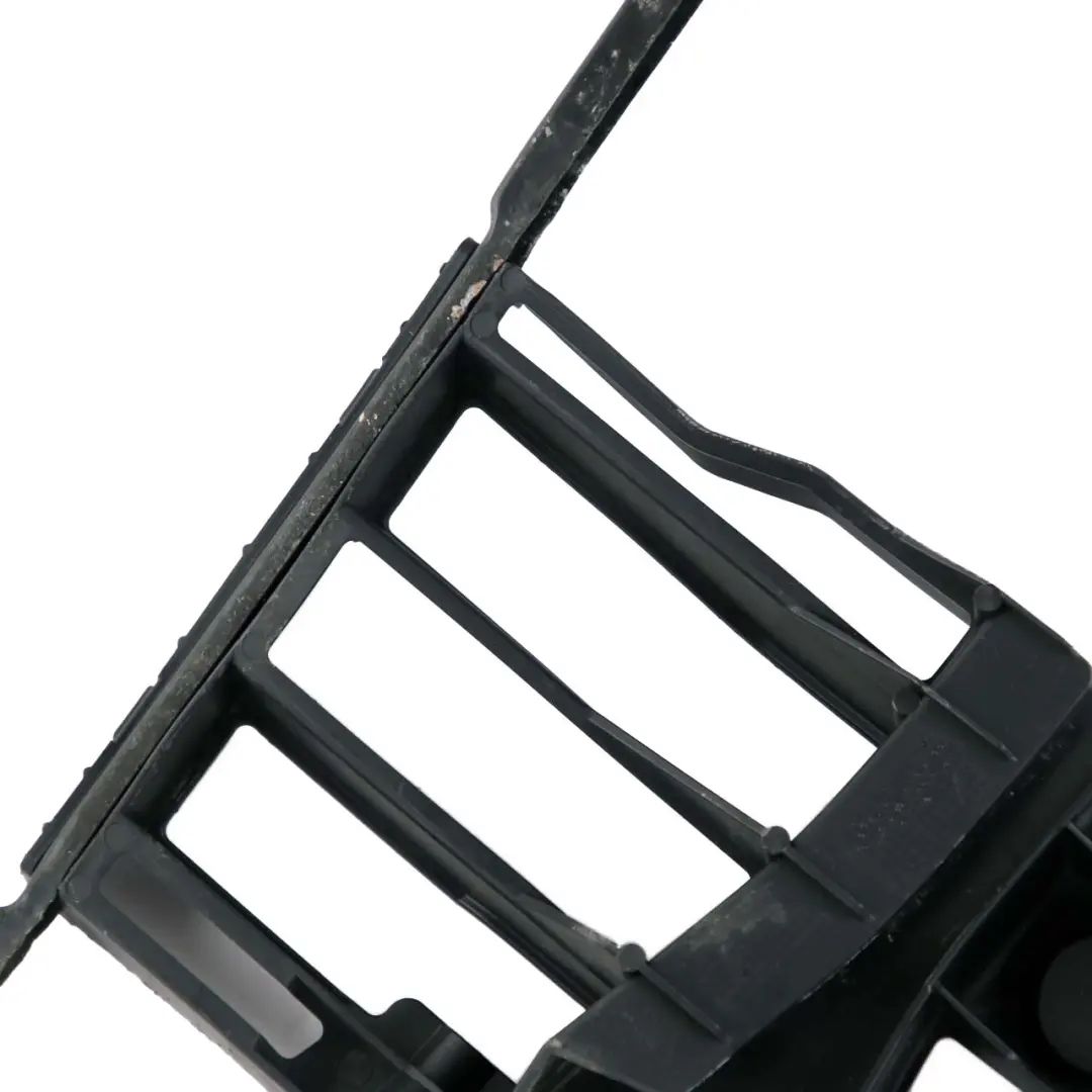 Mercedes-Benz W221 Parachoques trasero derecho Soporte montaje para con número de pieza A2218851414 Mercedes-Benz W221 Parachoques trasero derecho Soporte montaje - SKU A2218851414 - Número de pieza A2218851414