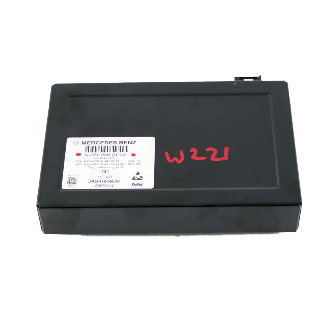 Modulo Unità Controllo Ricevitore DAB Audio Digitale per Mercedes W221 con numero di parte A2219000100 Mercedes W221 Modulo Unità Controllo Ricevitore DAB Audio Digitale - SKU A2219000100 - Numero di parte A2219000100
