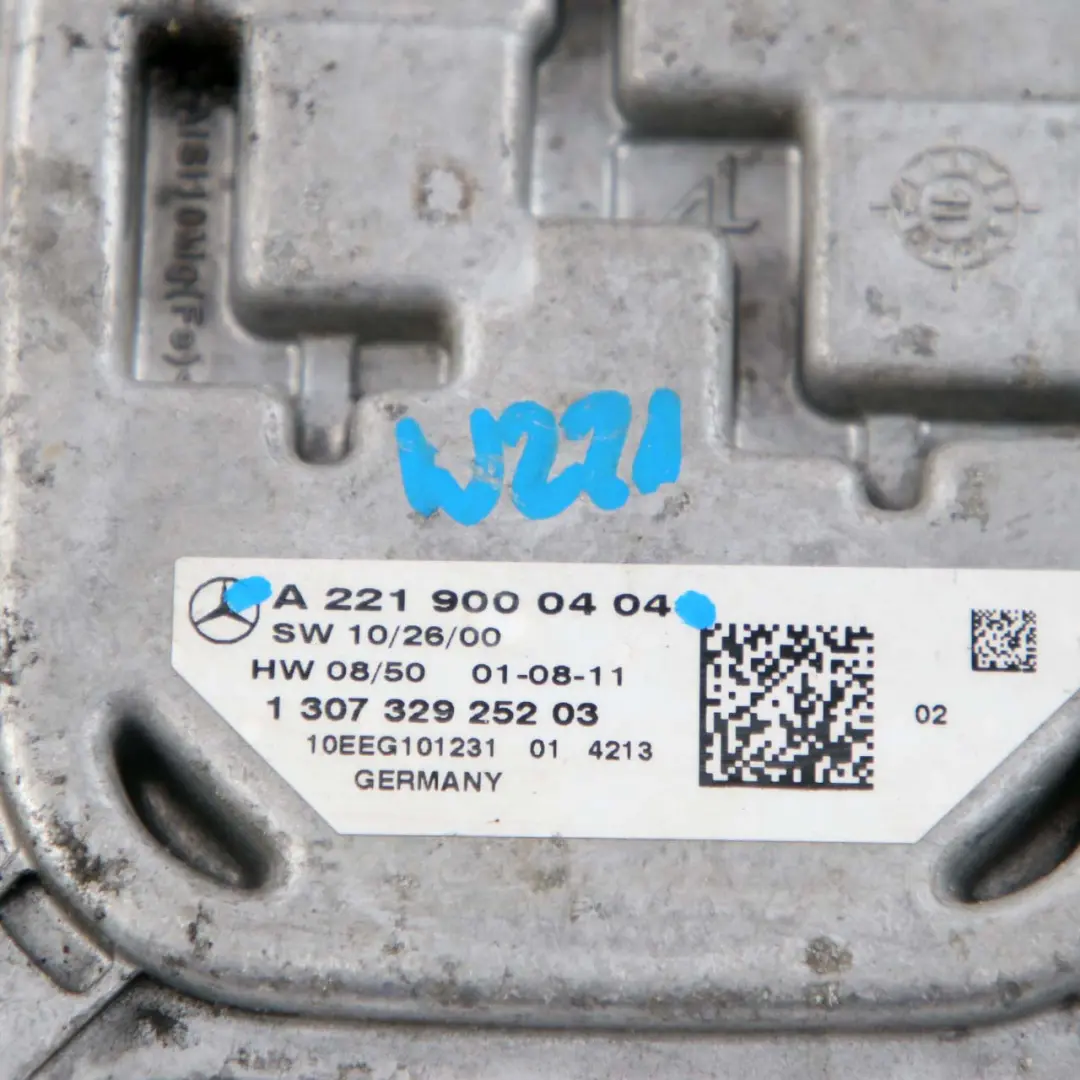 Bi-Xenon Scheinwerfer Vorschaltgerät Steuergerät Modul für Mercedes W221 mit Teilenummer A2219000404 Mercedes W221 Bi-Xenon Scheinwerfer Vorschaltgerät Steuergerät Modul - SKU A2219000404 - Teilenummer A2219000404