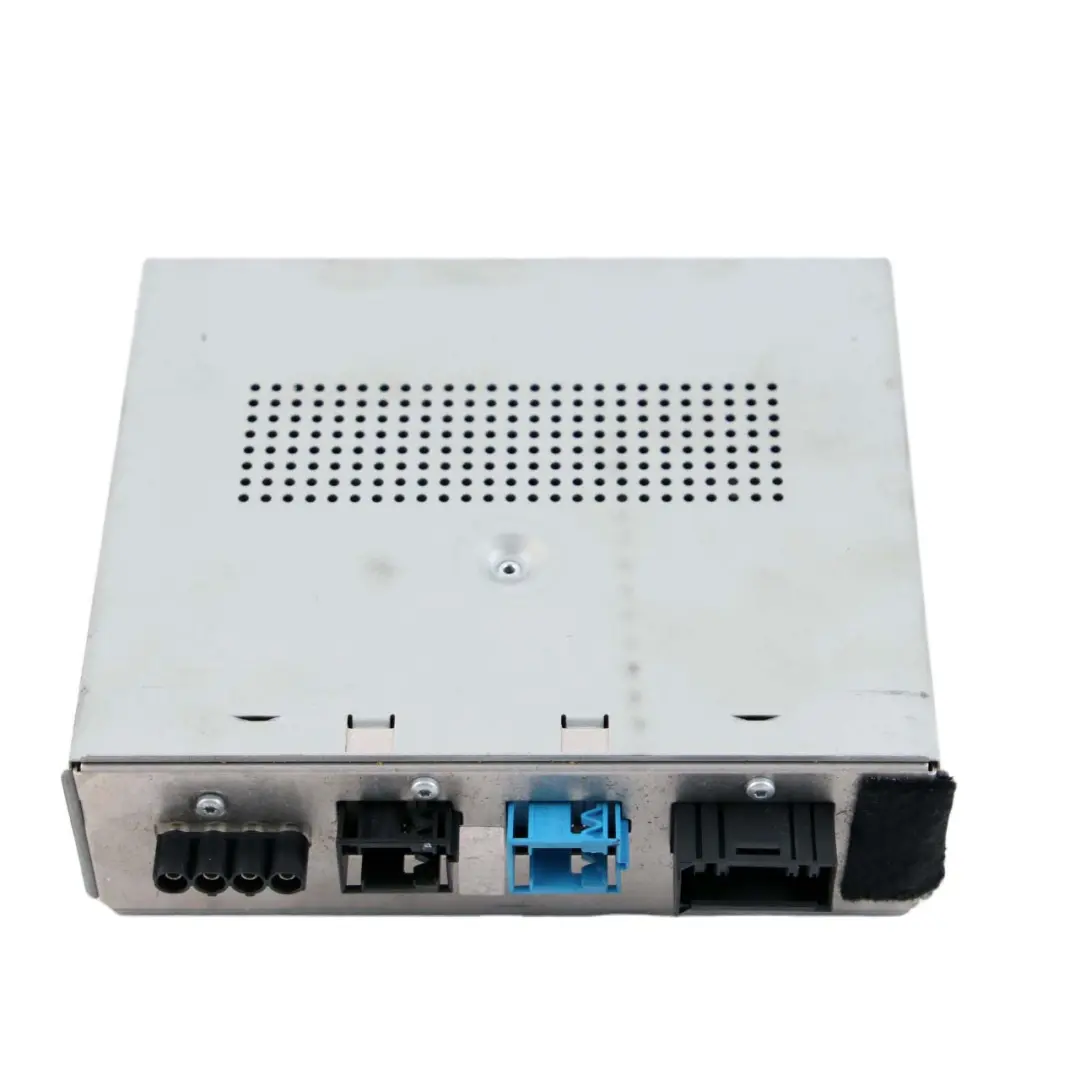 Mercedes-Benz S-Class W221 TV Tuner Receiver Control Unit Module to with Part number A2219002604 Mercedes-Benz S-Class W221 TV Tuner Receiver Control Unit Module - SKU A2219002604 - Part number A2219002604