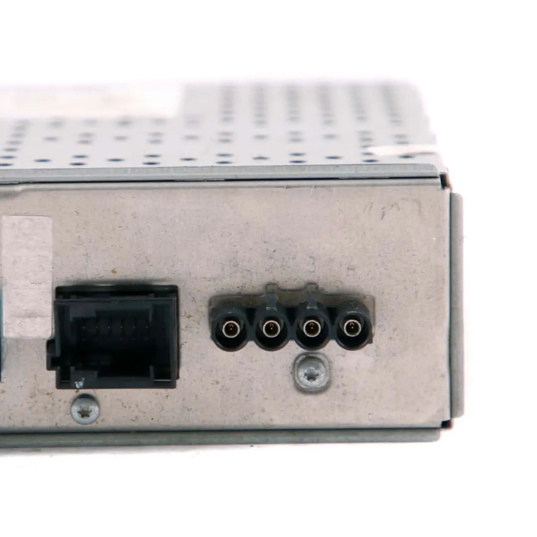 Mercedes-Benz S-Class W221 TV Tuner Receiver Control Unit Module to with Part number A2219002604 Mercedes-Benz S-Class W221 TV Tuner Receiver Control Unit Module - SKU A2219002604 - Part number A2219002604