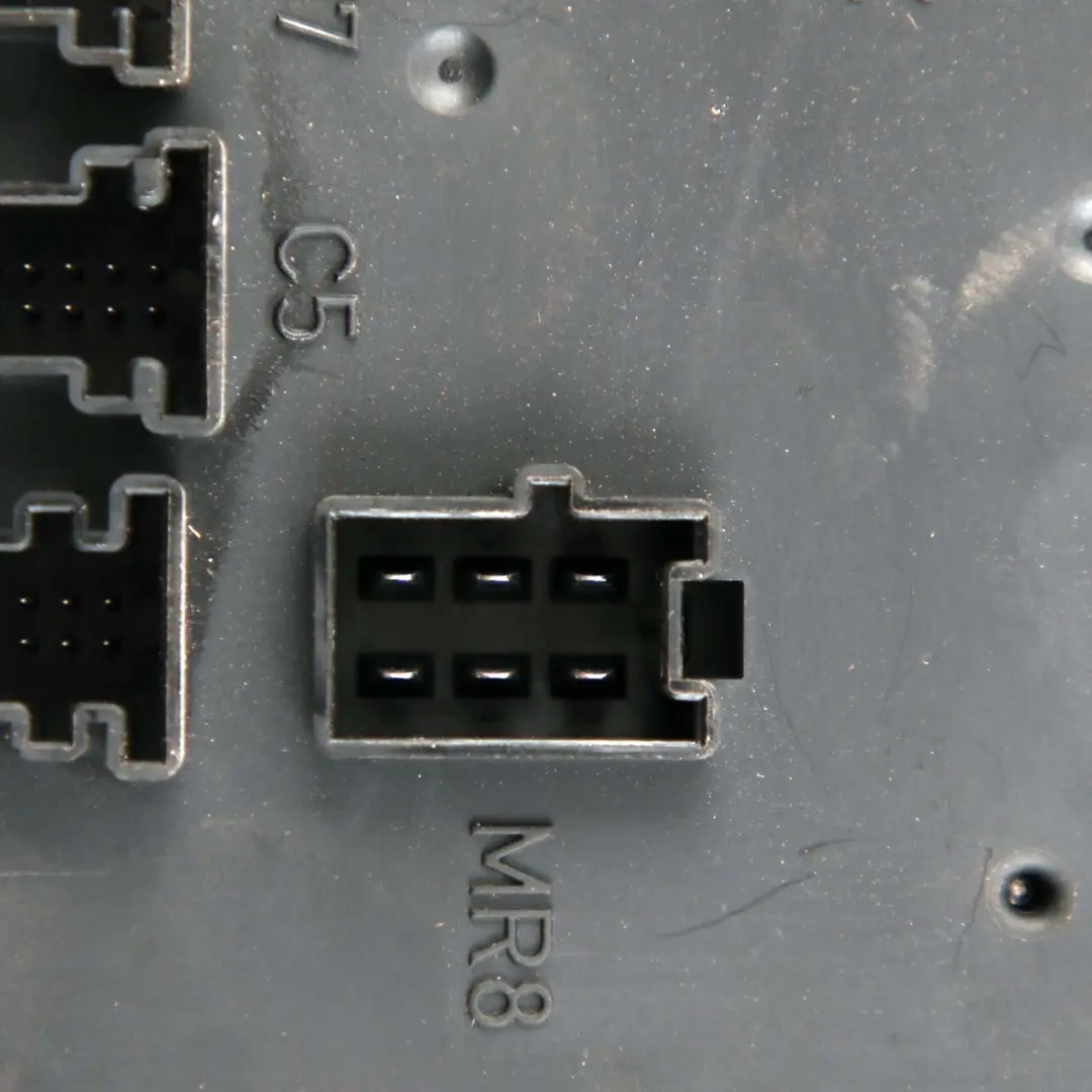 Mercedes-Benz S-Class W221 Front Fuse Box Control Unit Module SAM to with Part number A2219007202 Mercedes-Benz S-Class W221 Front Fuse Box Control Unit Module SAM - SKU A2219007202 - Part number A2219007202