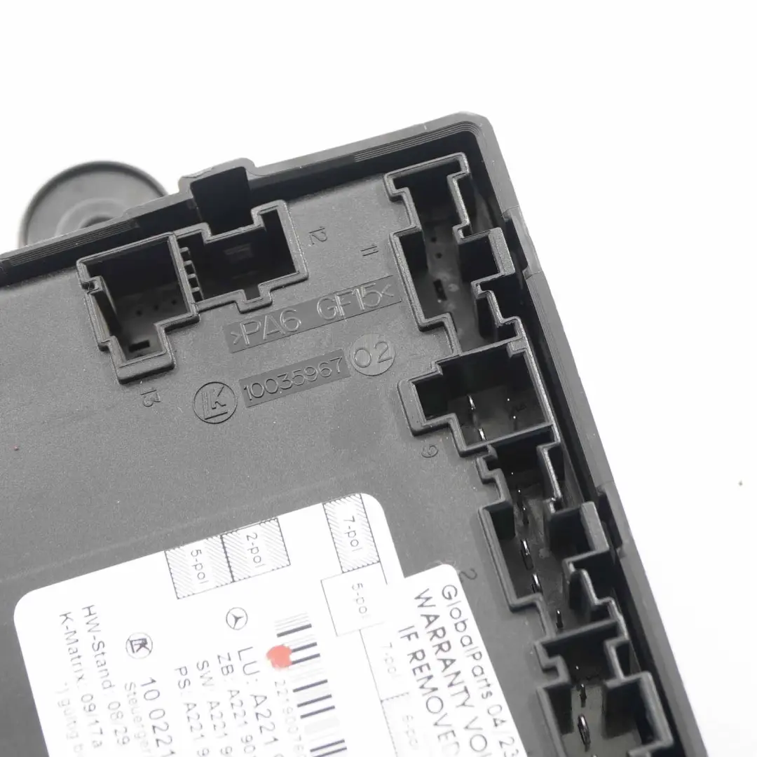 Moduł Drzwi Przód Prawo A2219007401 do Mercedes W221 o numerze A2219007601 Mercedes W221 Moduł Drzwi Przód Prawo A2219007401 - SKU A2219007601 - Numer Części A2219007601