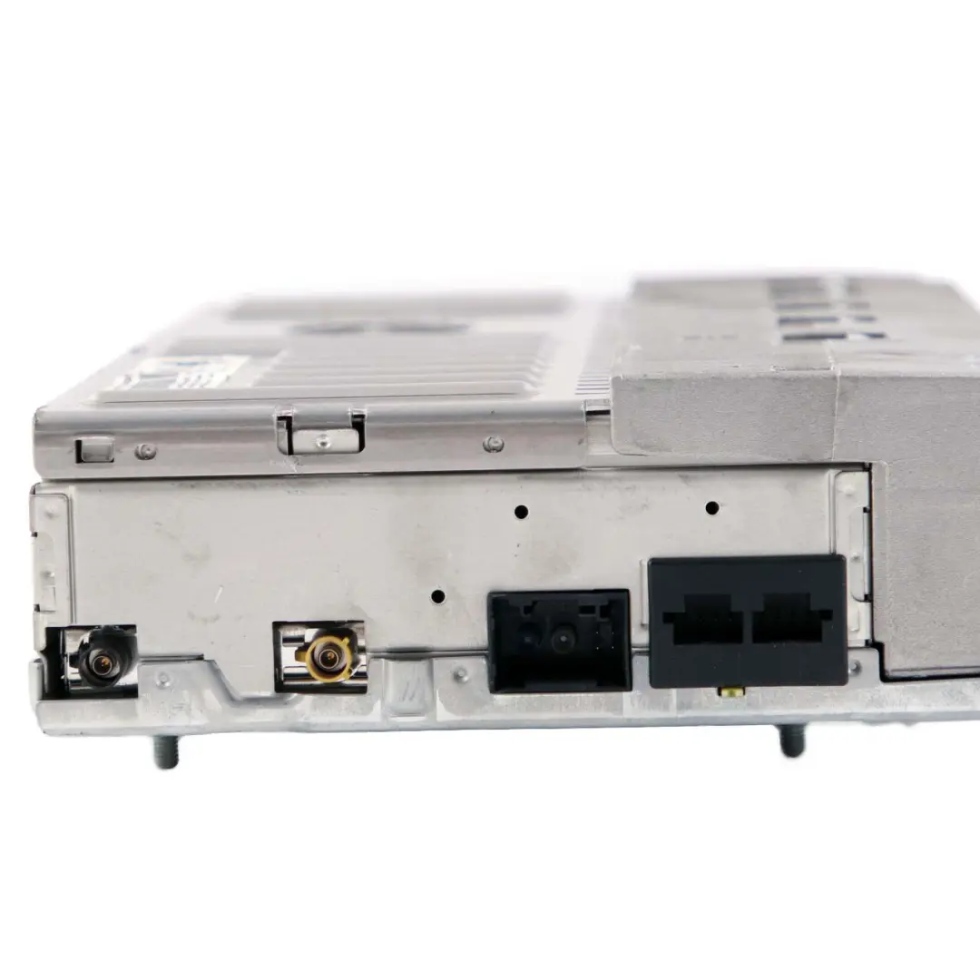 Mercedes-Benz W221 Audio Sound Speakers Amplifier Control Unit ECU to with Part number A2219008103 Mercedes-Benz W221 Audio Sound Speakers Amplifier Control Unit ECU - SKU A2219008103 - Part number A2219008103