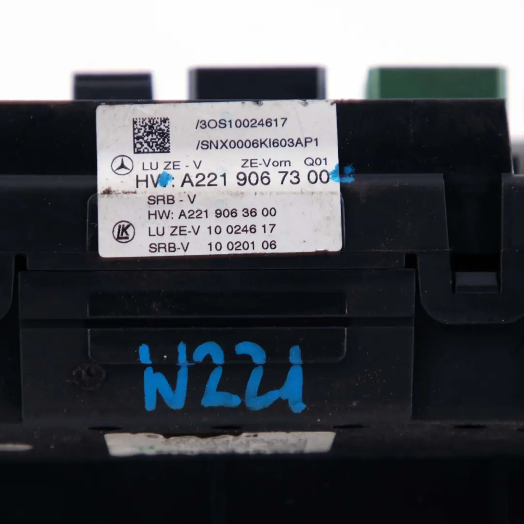 Mercedes-Benz S-Class W221 Fuse Box Control Unit Module SAM to with Part number A2219067300 Mercedes-Benz S-Class W221 Fuse Box Control Unit Module SAM - SKU A2219067300 - Part number A2219067300