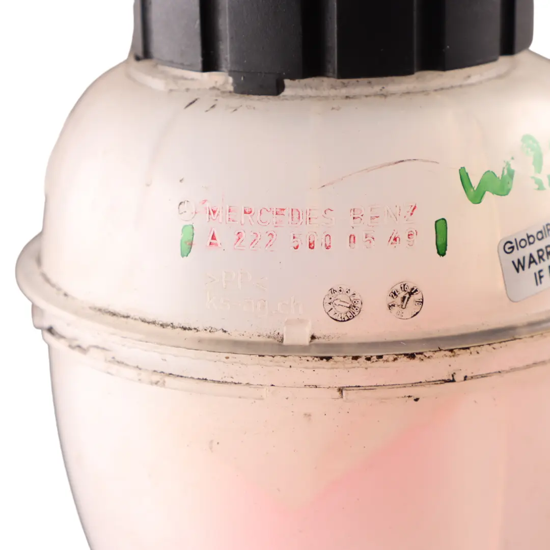 Bottiglia Refrigerante Mercedes W205 W232 W257 Serbatoio Espansione per con numero di parte A2225000549 Bottiglia Refrigerante Mercedes W205 W232 W257 Serbatoio Espansione - SKU A2225000549 - Numero di parte A2225000549