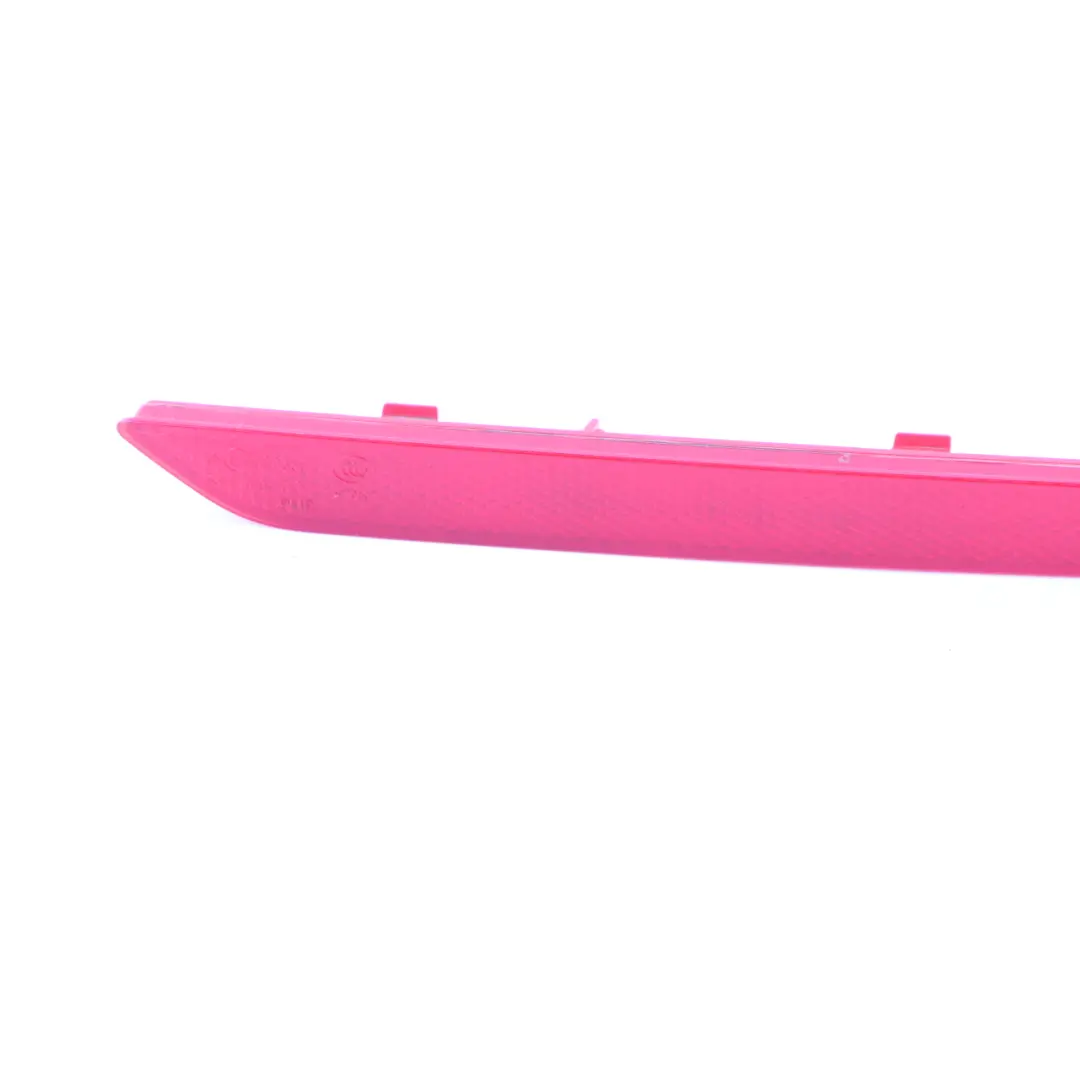 Mercedes W177 Reflector de la lámpara trasera derecha parachoques Trim Reflexión - SKU A2228200874 - Número de pieza A2228200874