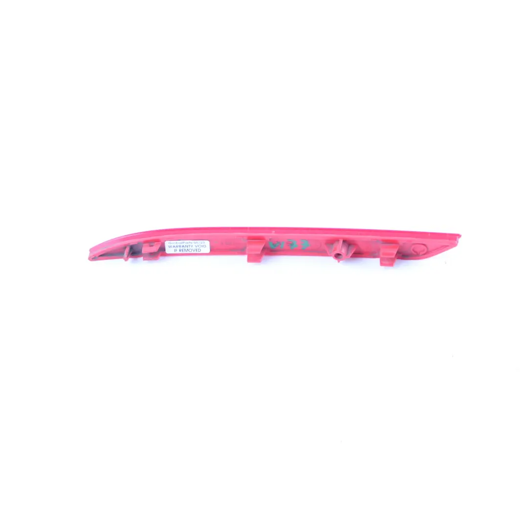 Lampada Riflettore Paraurti Posteriore Destro Riflesso per Mercedes W177 con numero di parte A2228200874 Mercedes W177 Lampada Riflettore Paraurti Posteriore Destro Riflesso - SKU A2228200874 - Numero di parte A2228200874