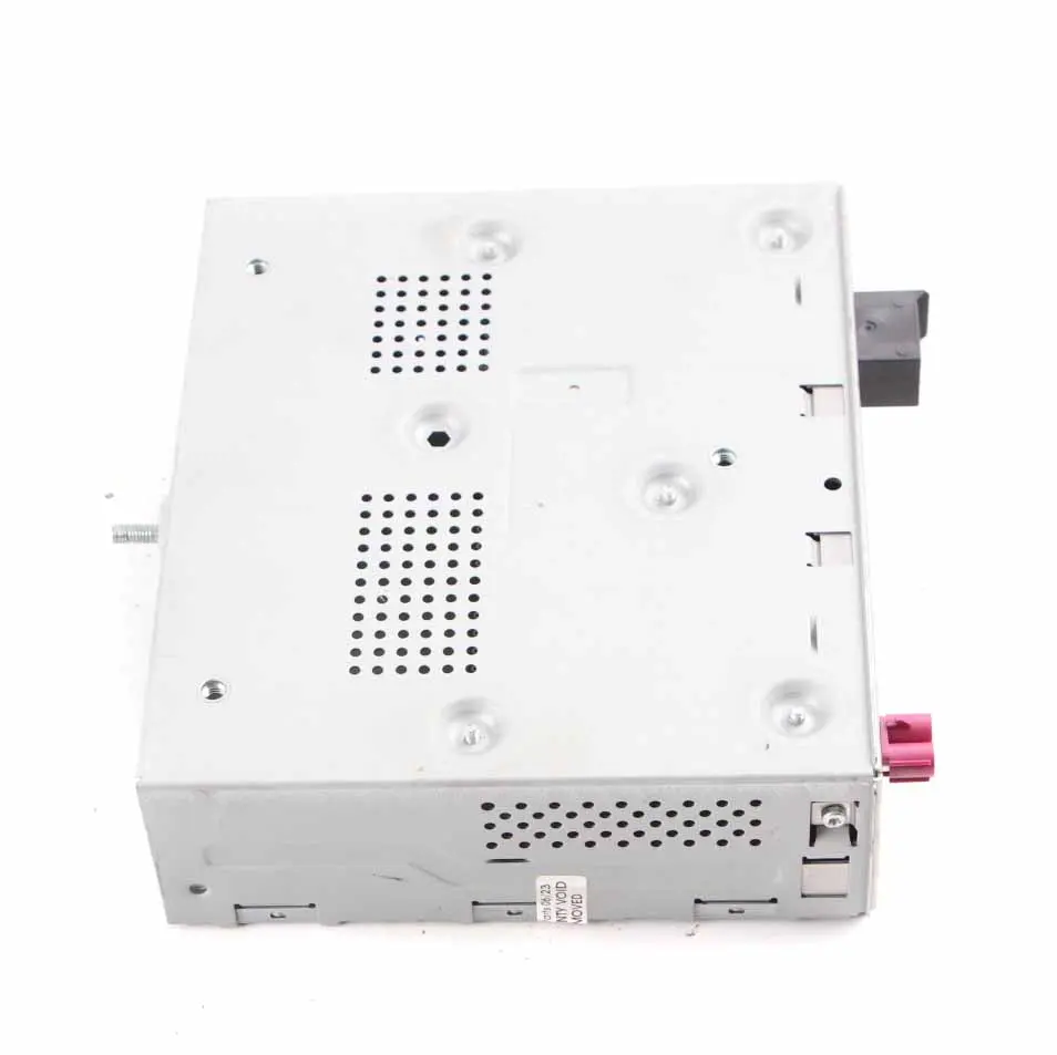 W207 W212 W218 Digital Audio Steuergerät DAB ECE für Mercedes mit Teilenummer A2229002710 Mercedes W207 W212 W218 Digital Audio Steuergerät DAB ECE - SKU A2229002710 - Teilenummer A2229002710