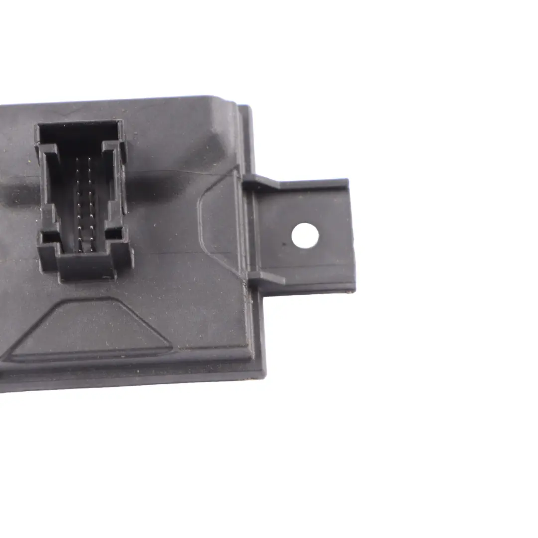 View Camera Module Mercedes W205 W222 W253 Control Unit to Rear with Part number A2229005613 Rear View Camera Module Mercedes W205 W222 W253 Control Unit - SKU A2229005613 - Part number A2229005613