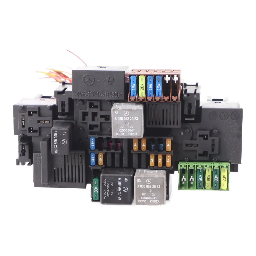 Scatola fusibili Mercedes W205 W222 Scatola relè elettrici modulo per con numero di parte A2229063202 Scatola fusibili Mercedes W205 W222 Scatola relè elettrici modulo - SKU A2229063202 - Numero di parte A2229063202