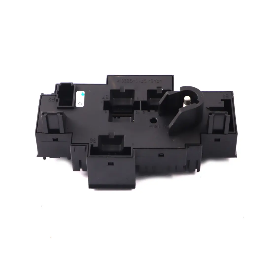 Sicherungskasten Mercedes W205 W222 Elektrischer Relaiskasten für mit Teilenummer A2229063701 Sicherungskasten Mercedes W205 W222 Elektrischer Relaiskasten - SKU A2229063701 - Teilenummer A2229063701