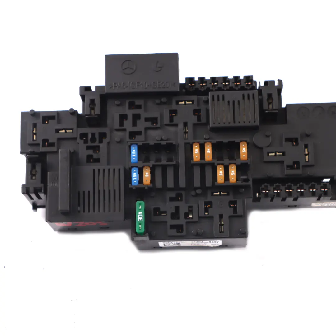 Boîte fusibles Mercedes W205 W222 Boîte relais électrique Module pour à propos du numéro de pièce A2229063701 Boîte fusibles Mercedes W205 W222 Boîte relais électrique Module - SKU A2229063701 - Numéro de pièce A2229063701