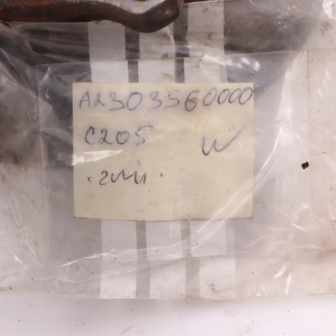 Cojinete de rueda Mercedes C205 Eje trasero Cubo derecho izquierdo para con número de pieza A2303560000 Cojinete de rueda Mercedes C205 Eje trasero Cubo derecho izquierdo - SKU A2303560000 - Número de pieza A2303560000