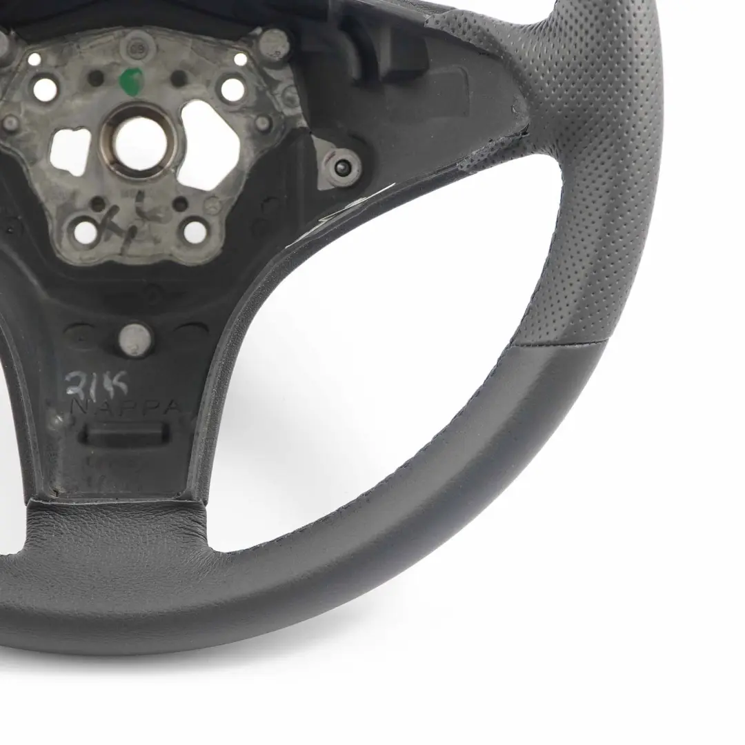 Mercedes-Benz CL203 W203 NUOVO Volante in pelle nera per con numero di parte A2304603076 Mercedes-Benz CL203 W203 NUOVO Volante in pelle nera - SKU A2304603076-1 - Numero di parte A2304603076