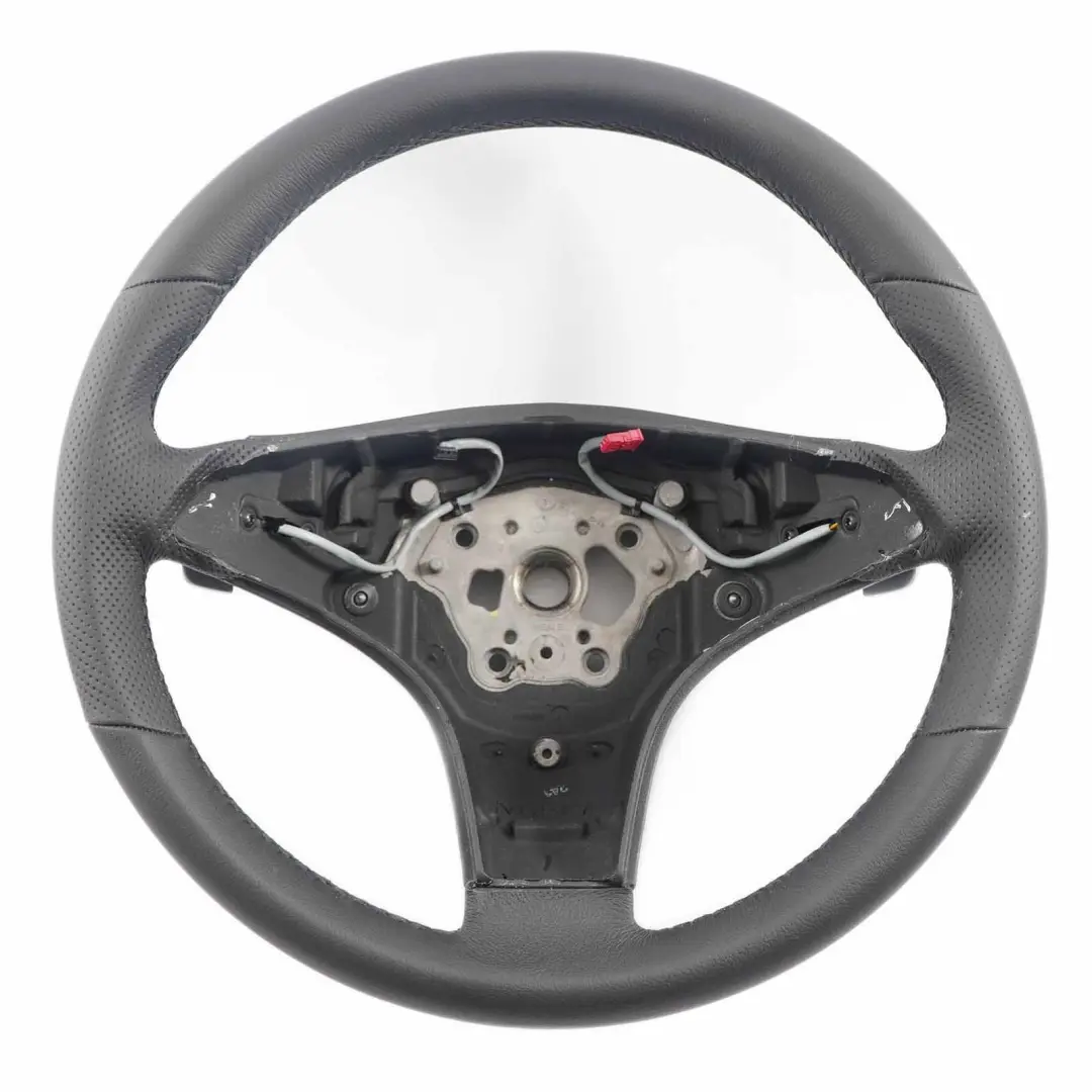 NUOVO Volante in Pelle Nera Palette del Cambio per Mercedes CLC CL203 con numero di parte A2304603176 Mercedes CLC CL203 NUOVO Volante in Pelle Nera Palette del Cambio - SKU A2304603176-2 - Numero di parte A2304603176