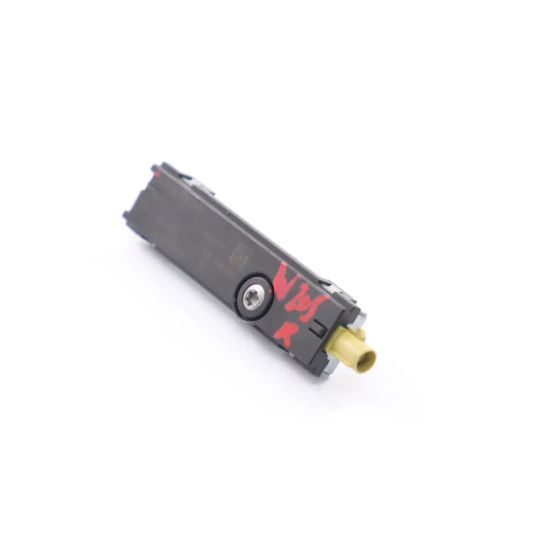 Amplifier Mercedes W205 Right Lower A Pillar Antenna Amplifier  - SKU A2319052200 - Part number A2319052200