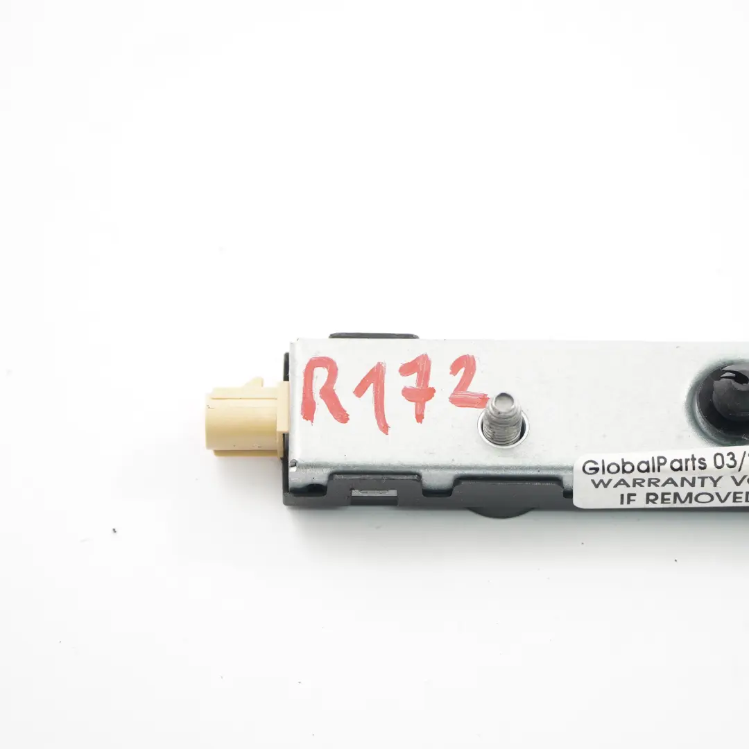 Controllo Amplificatore Antenna A2/71 per Mercedes SLK R172 Roadster con numero di parte A2319058100 Mercedes SLK R172 Roadster Controllo Amplificatore Antenna A2/71 - SKU A2319058100 - Numero di parte A2319058100